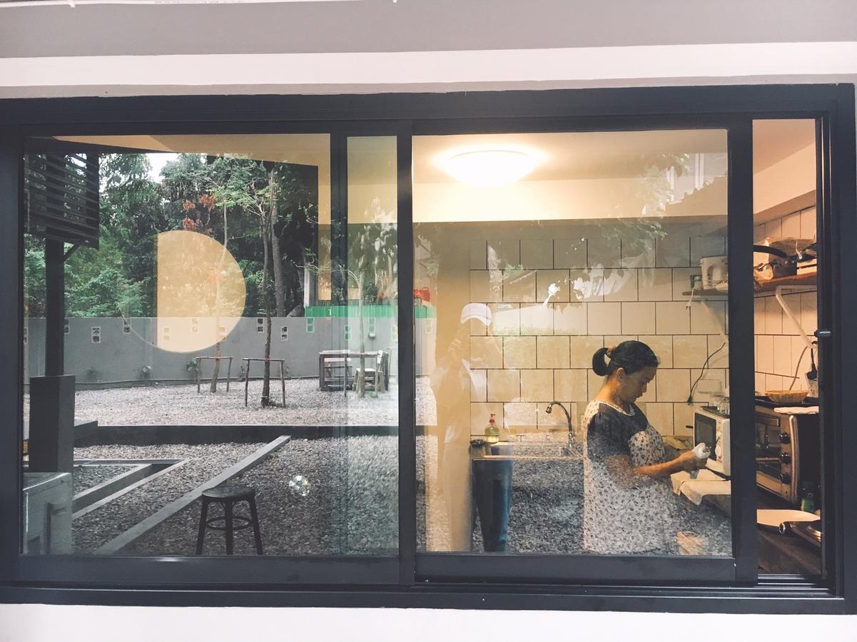 The Hommtel Hostel Chiang Mai Exterior photo