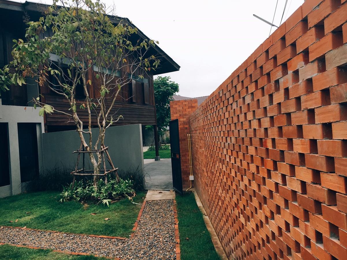 The Hommtel Hostel Chiang Mai Exterior photo