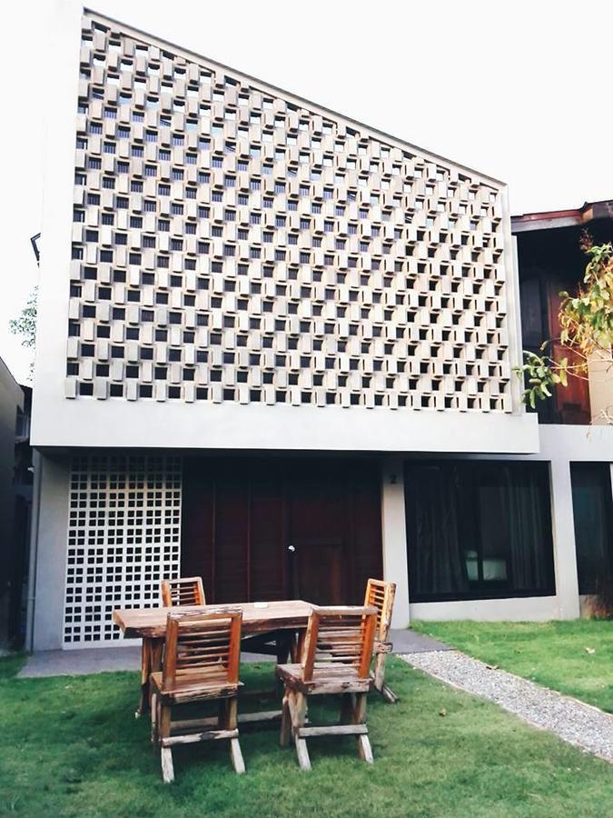 The Hommtel Hostel Chiang Mai Exterior photo