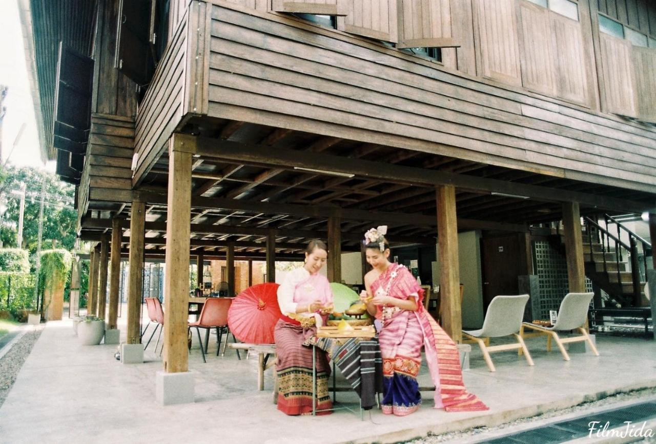 The Hommtel Hostel Chiang Mai Exterior photo